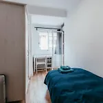 Queen Apt, 2min To Beach, Terrace, 3bd, 6pax Apartamento *