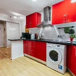 Queen Apt, 2min To Beach, Terrace, 3bd, 6pax * Valencia