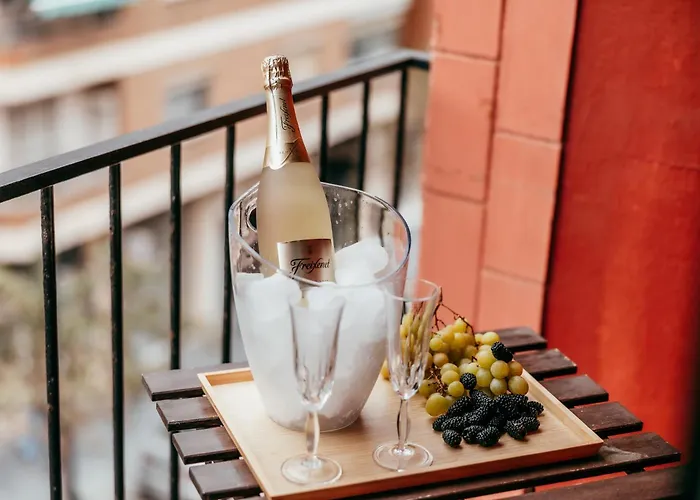 Queen Apt, 2min To Beach, Terrace, 3bd, 6pax Valencie