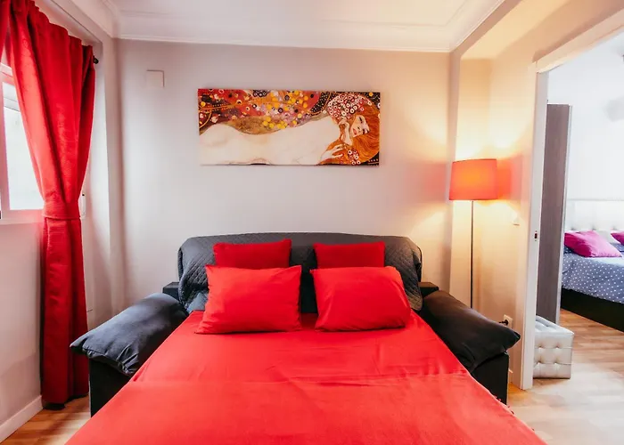 Queen Apt, 2min To Beach, Terrace, 3bd, 6pax Apartmán *