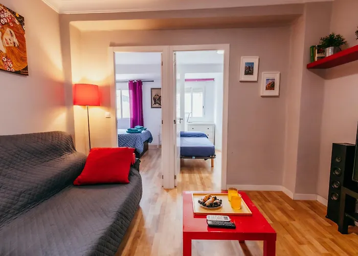 Queen Apt, 2min To Beach, Terrace, 3bd, 6pax Valencie