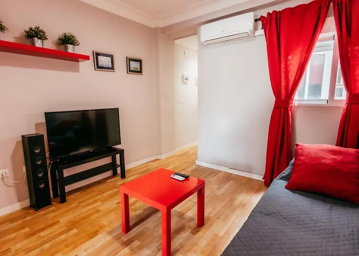 Queen Apt, 2min To Beach, Terrace, 3bd, 6pax Apartmán Valencie