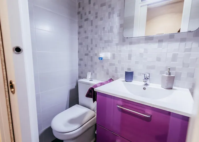 Queen Apt, 2min To Beach, Terrace, 3bd, 6pax Apartmán *