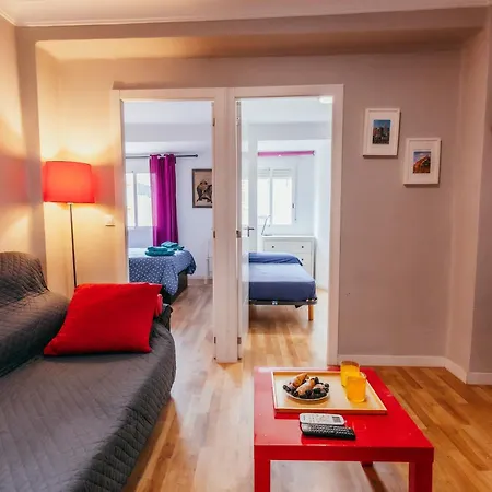 Queen Apt, 2min To Beach, Terrace, 3bd, 6pax Walencja