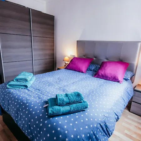 Queen Apt, 2min To Beach, Terrace, 3bd, 6pax * Валенсия