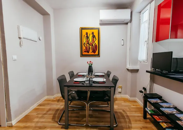 Queen Apt, 2min To Beach, Terrace, 3bd, 6pax Apartment Valencia