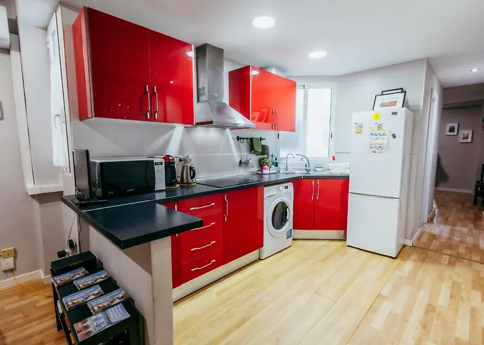 Queen Apt, 2min To Beach, Terrace, 3bd, 6pax * Valencia