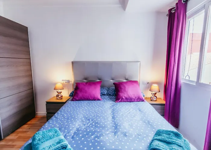 Queen Apt, 2min To Beach, Terrace, 3bd, 6pax *
